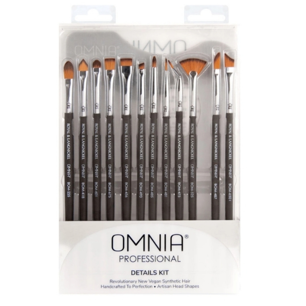 OMNIA Professional Makeup Brushes NWT